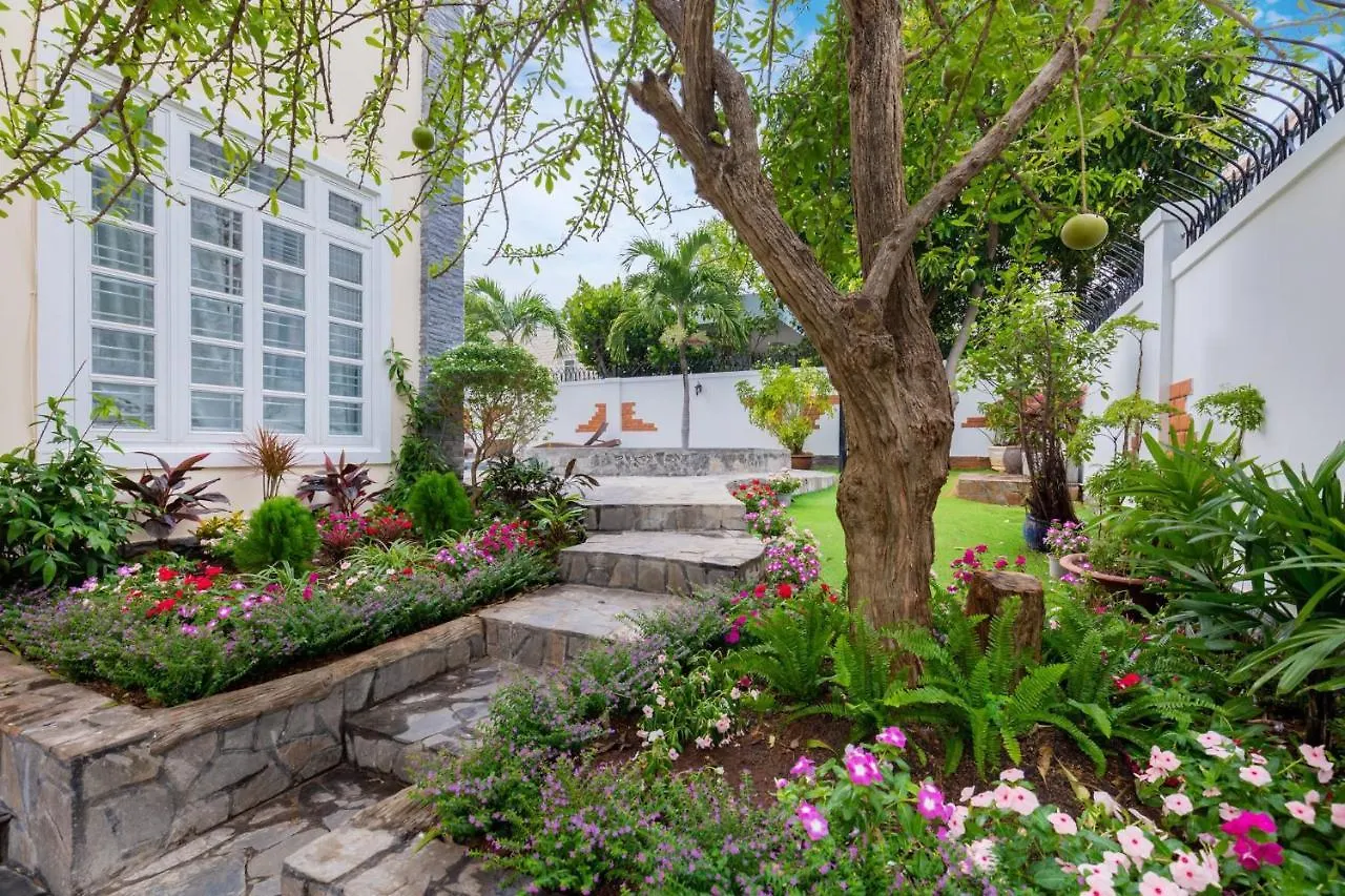 Luxury Villa Bai Sau Near Beach Vung Tau 0*,